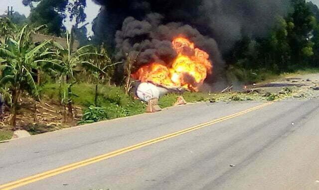 Fuel truck accident along Fort Portal – Kasese highway