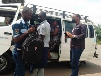 Fort Portal city authorities vaccinate travellers at police checkpoints